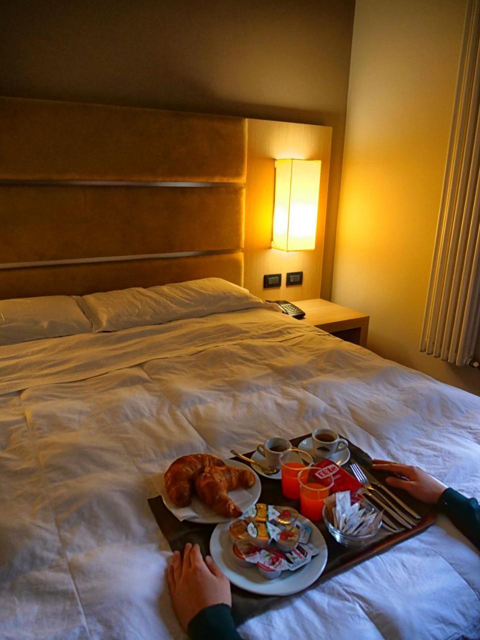 Parco Dei Pini - Sila Wellness Hotel 塔瓦娜 外观 照片